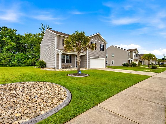 3rd image of 416 Carmello Circle