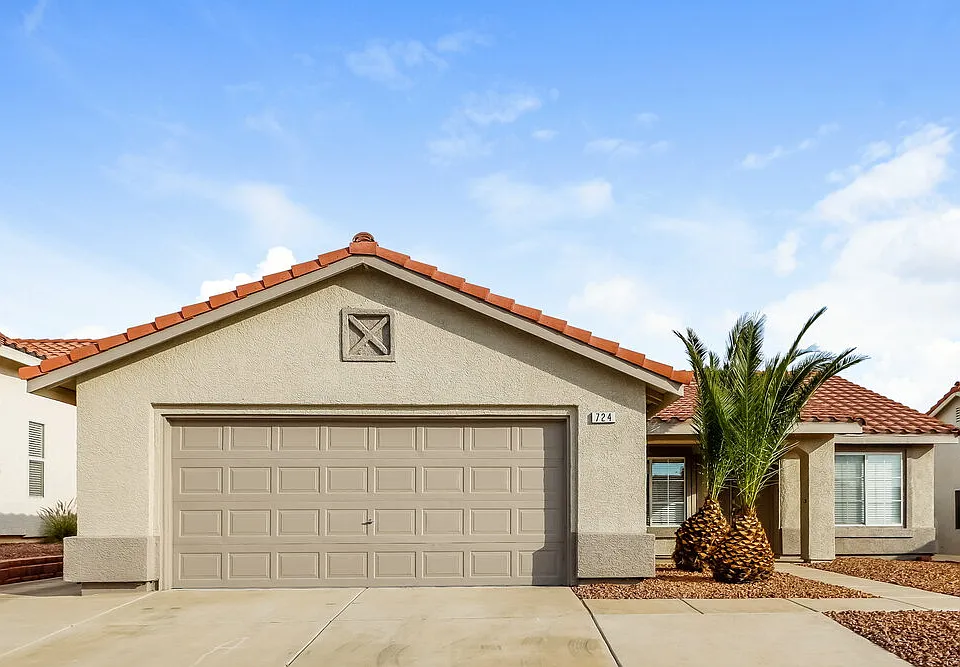 724 Cozy Canyon Dr