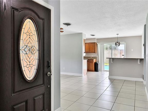 5th image of 1025 Barbados Ave