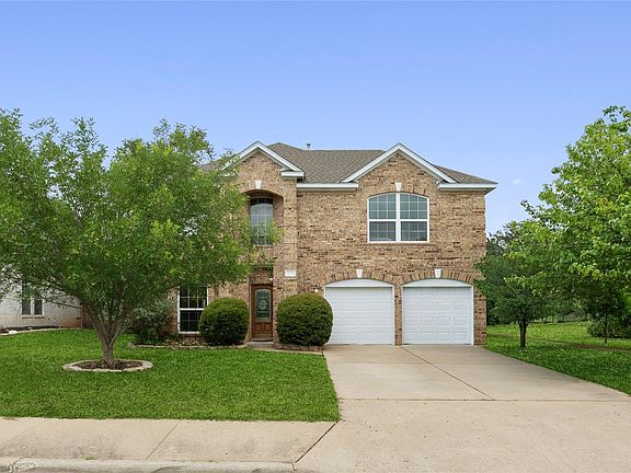 3rd image of 1602 Iris Ln