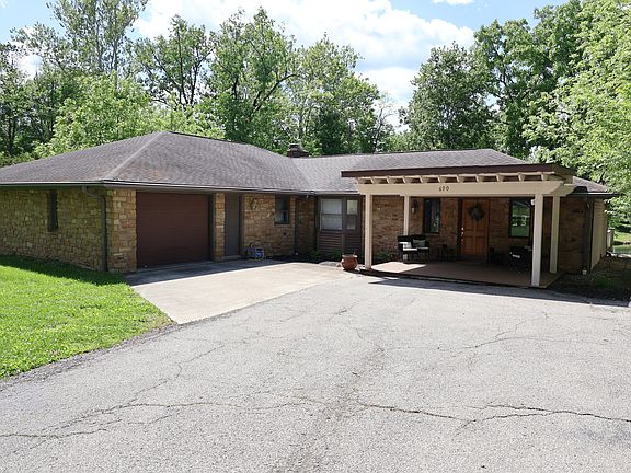 3rd image of 690 Terrace Lake Dr