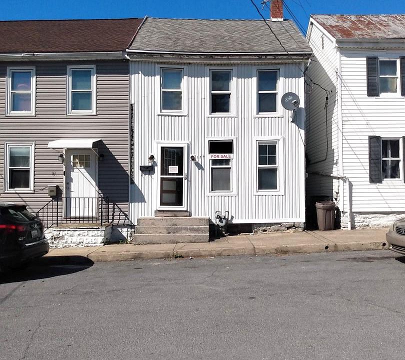 1st image of 139 W 2nd St