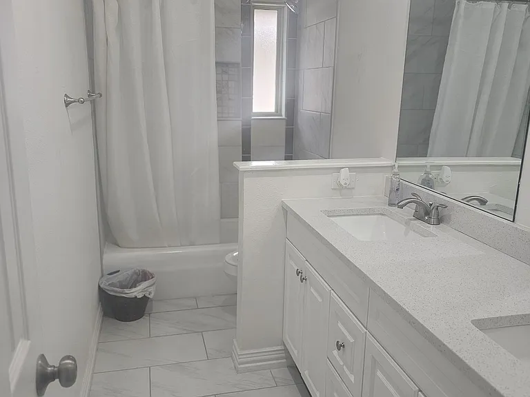 Westridge Dr — Photo 1