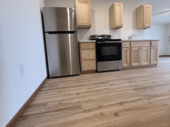 300 Treml Dr, Mauston, WI