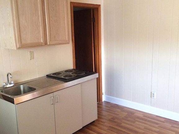 2nd image of 2402 1/2 Cumberland Ave