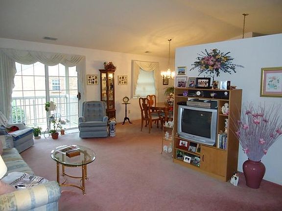 3rd image of 8743 Carrousel Park Cir Unit 84