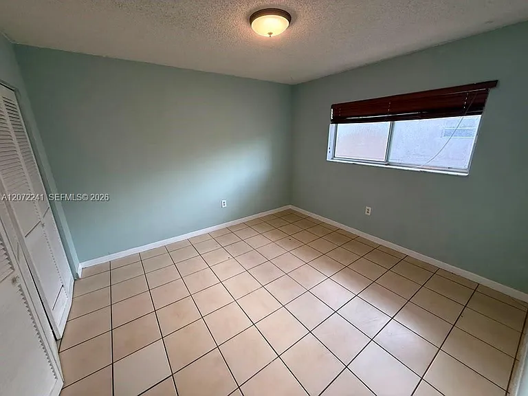 1501 W 42nd St #208 — Photo 6