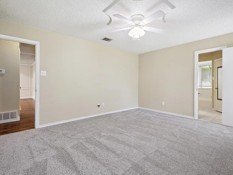 2813 Cripple Creek Trl — Photo 16
