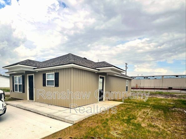 118 1st Ave, Dyersburg, TN 38024