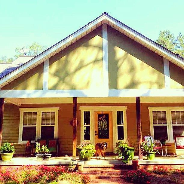 Brick & hardie board siding 