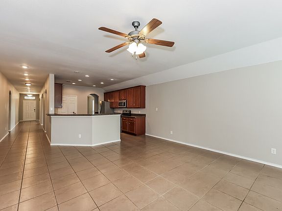 5th image of 6057 Lochshire Dr