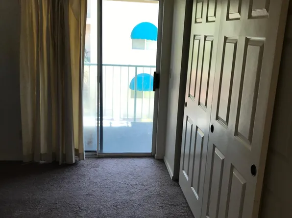 3550 Bay Sands Dr APT 2064, Laughlin, NV 89029