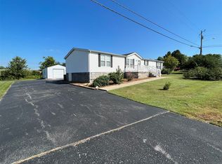 1881 Walden Rd, Bowling Green, KY 42101