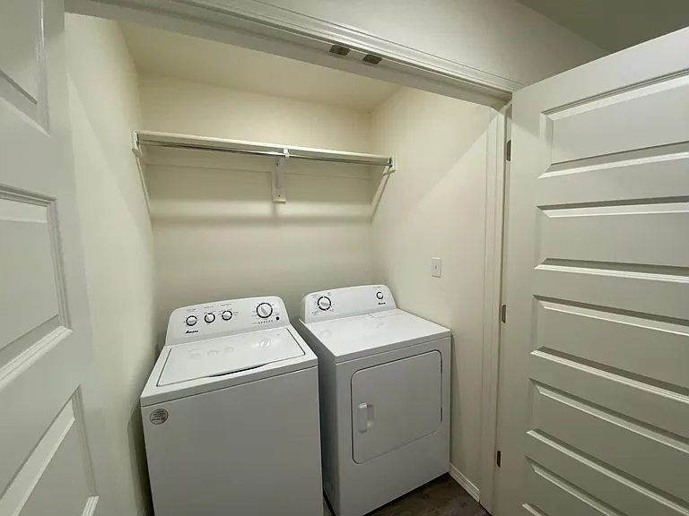 4211 Sante Fe Sq — Photo 35