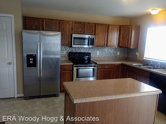 2nd image of 3125 Glenwood Ridge Dr