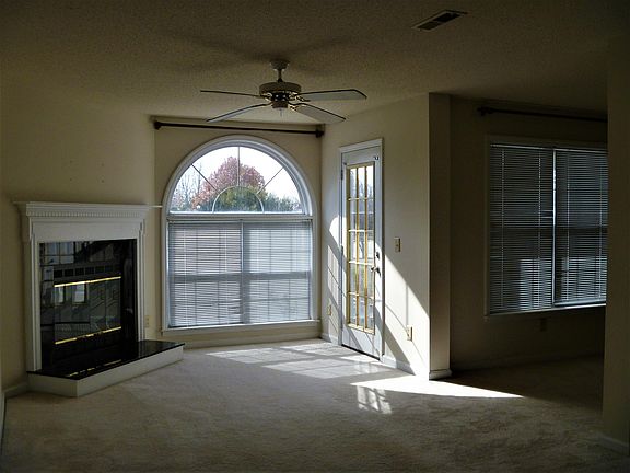 2nd image of 3650-2D Morris Farm Dr