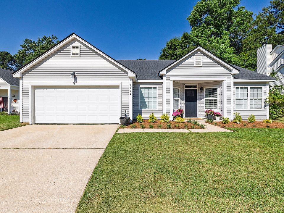 1st image of 2452 Cotton Creek Dr