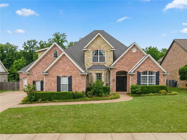 6715 W Shadow Valley Rd, Rogers, AR 72758