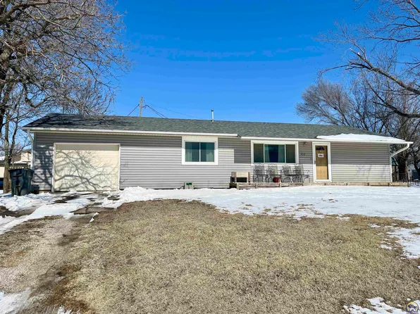 432 Market St, Carbondale, KS 66414