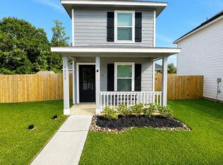 9715 Marie Village Ct, Conroe, TX 77306