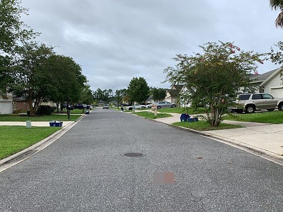4th image of 394 Summit Dr