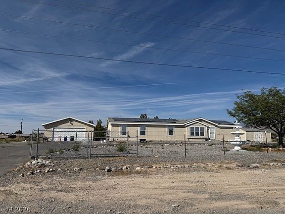 2nd image of 3370 E Gamebird Rd