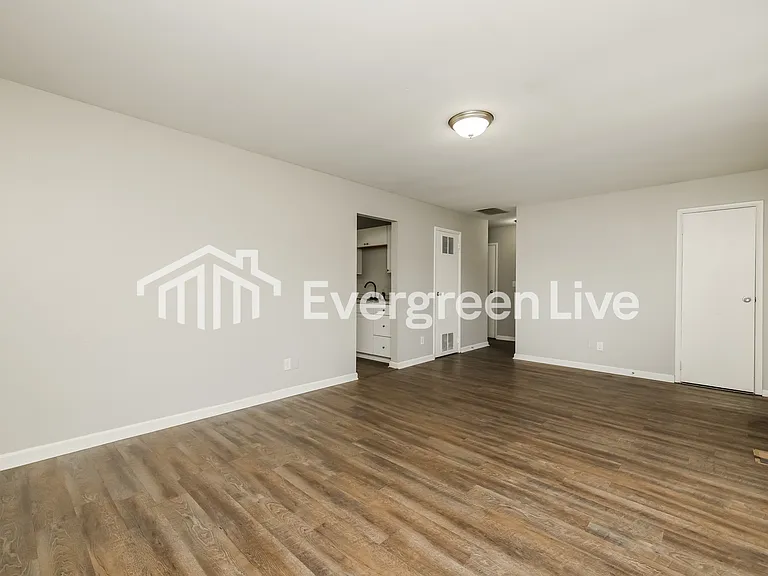 511 Unger Ave — Photo 5