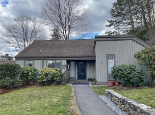 283 Heritage Vlg #B, Southbury, CT 06488