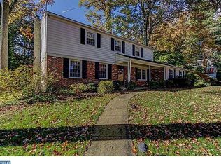 102 Oakford Cir, Wayne, PA 19087