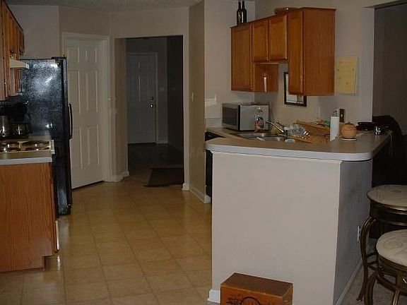 7039 Showboat Ln, Cordova, TN 38018