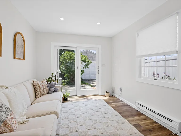 68 Crescent Ln — Photo 6
