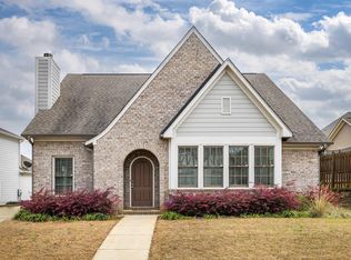 419 Sherwood Cir, Calera, AL 35040