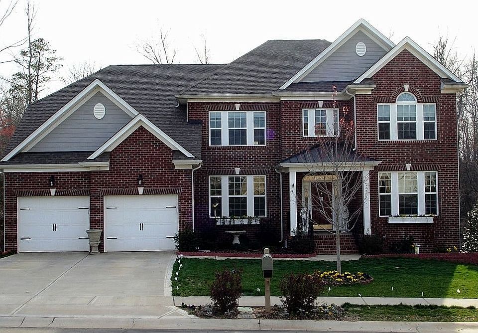 Beautiful Curb Appeal On This One-Of-Kind Brick Front Home.