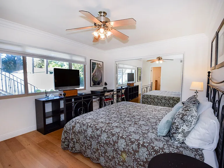 1052 Isabella Ave #A — Photo 19