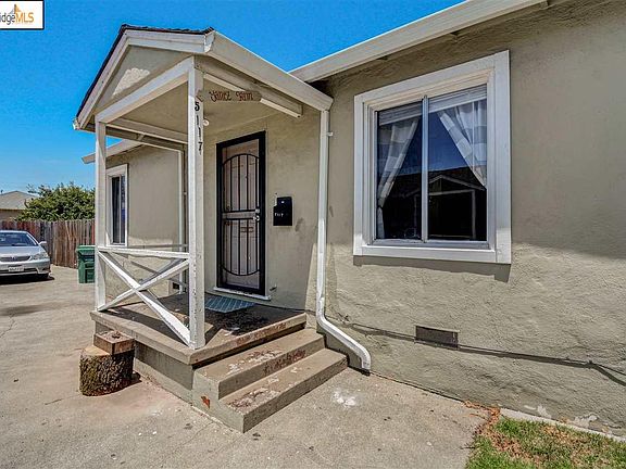 3rd image of 5117 Burlingame Ave