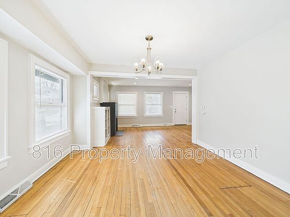 5th image of 1219 S Ash Ave