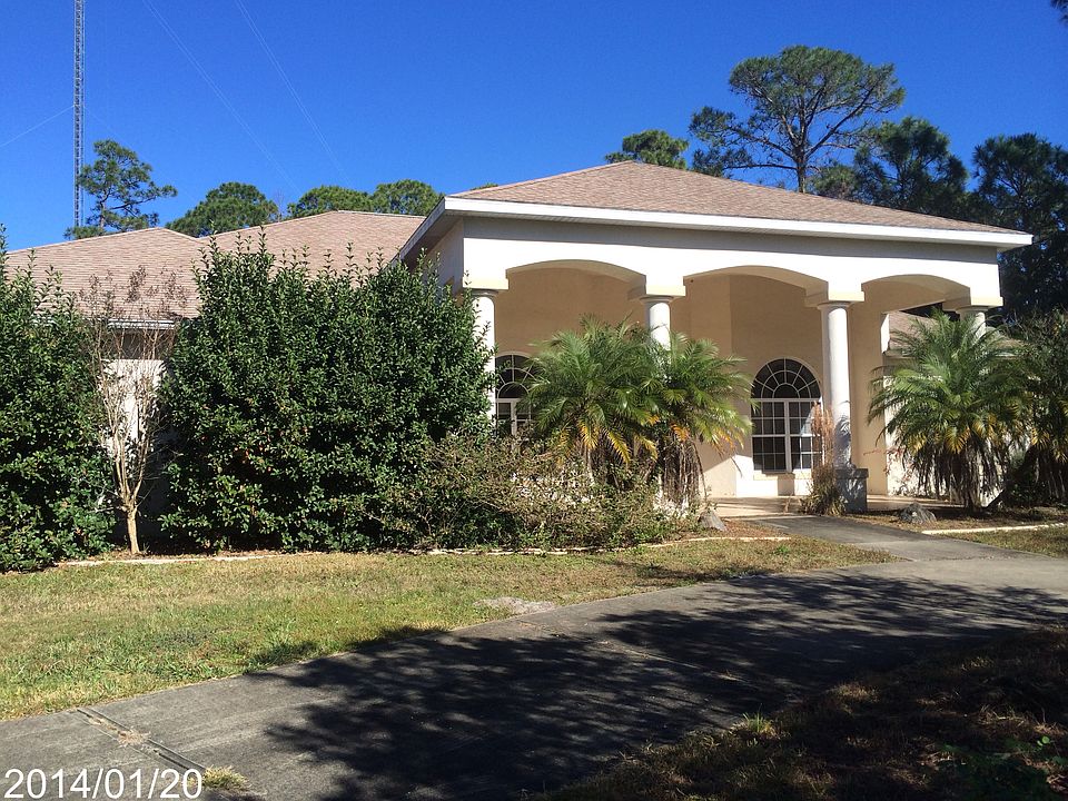 1st image of 7 Moss Point Dr
