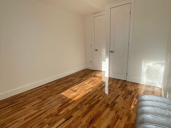 2nd image of 944 42nd St #D7