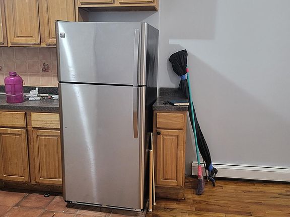 2nd image of 521 Tinton Ave #1A