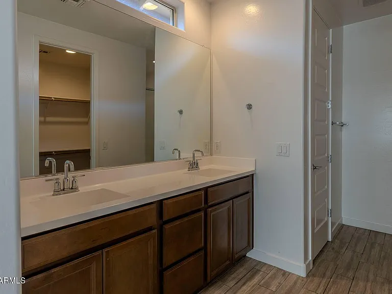 3830 S 64th Dr — Photo 26