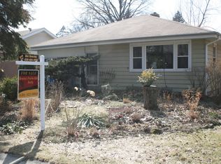 512 S Wisconsin Ave, Villa Park, IL