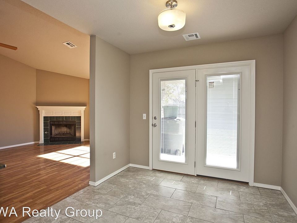 1st image of 4463 W Beaver Ln