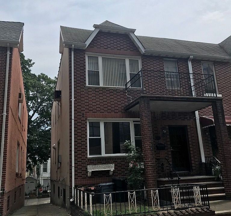 1st image of 115 Bay 7 St #7