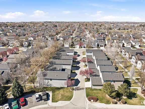 3rd image of 6613 S Covewood Way