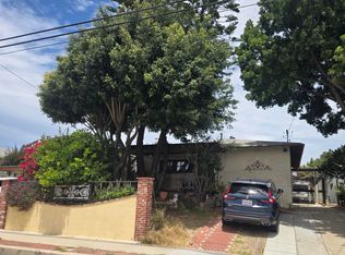 4627 W 142nd St, Hawthorne, CA 90250