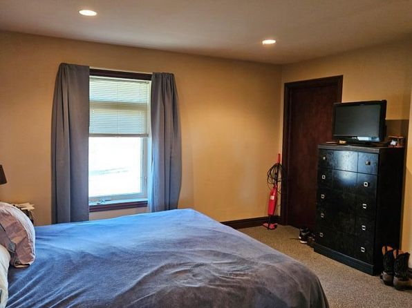 426 N East St, Hebron, ND 58638