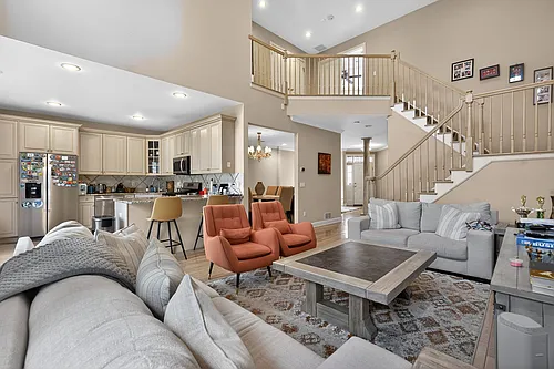 70 Winged Foot Dr Photo 1