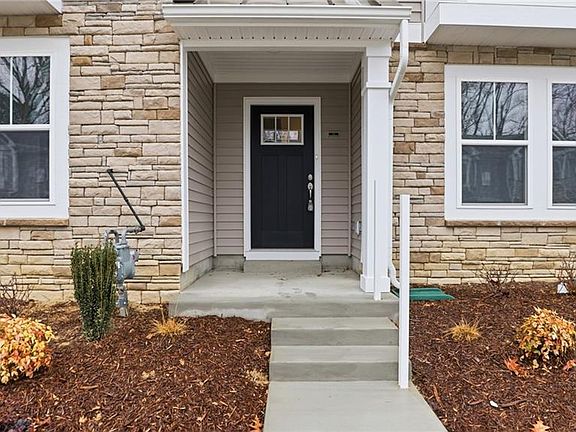 3rd image of 1005 Serene Rd #101