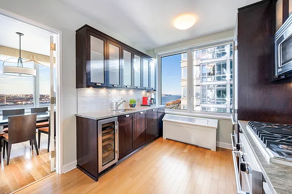 Rented by Compass | media 23