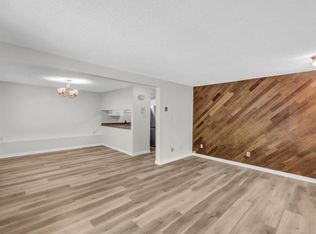 2318 W 6th Ave #1, Vancouver, BC V6K1V9
